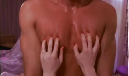 Swingers جوجه ها را برای بهترین بازی های سکسی اندروید لعنتی عوض می کند