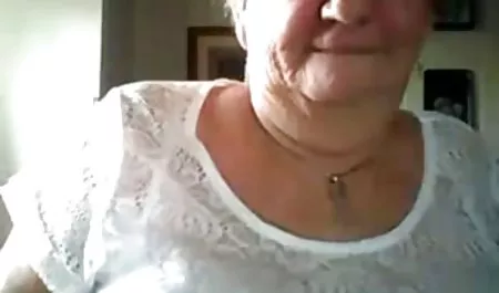 MILF بهترین بازی سکسی اندروید انگلیسی نشان داد که چگونه استمناء می شود