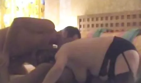 خشخاش بلوند دانلود رایگان بازی های سکسی اندروید Pov phallus را می خورد